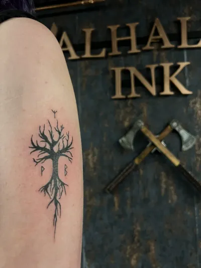 Nordisk & Viking tatuering av Valhalla Ink i Göteborg